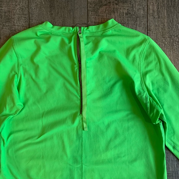 Lululemon Run: Warm Up Crew Top - Picture 7 of 8